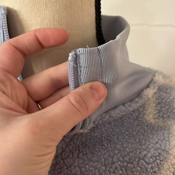 BLUE Susan Graver Women's Top Sweater Sz S Weekend Printed Polar Fleece Blue - Picture 7 of 10